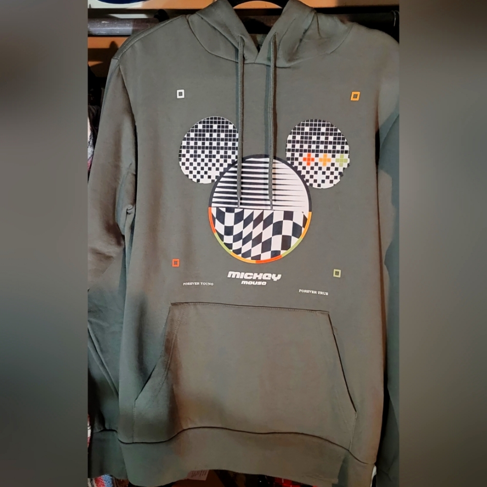 NWOT Disney Mickey Mouse Men's Graphic Hoodie